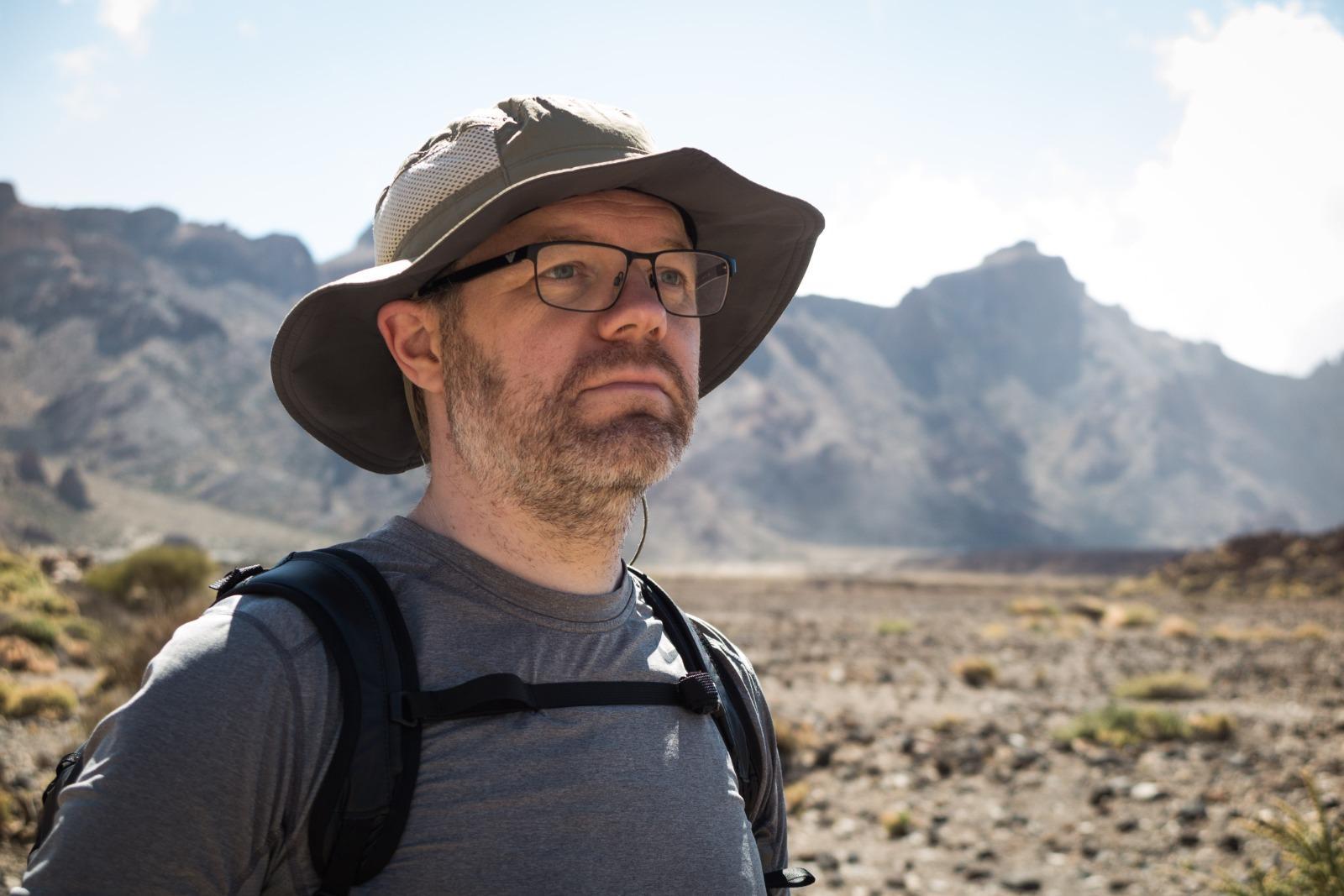 Der Autor dieser Seite auf Teneriffa, Richtung Brandenburg schauend